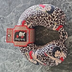 BETTY BOOP Travel Memory Foam Pillow